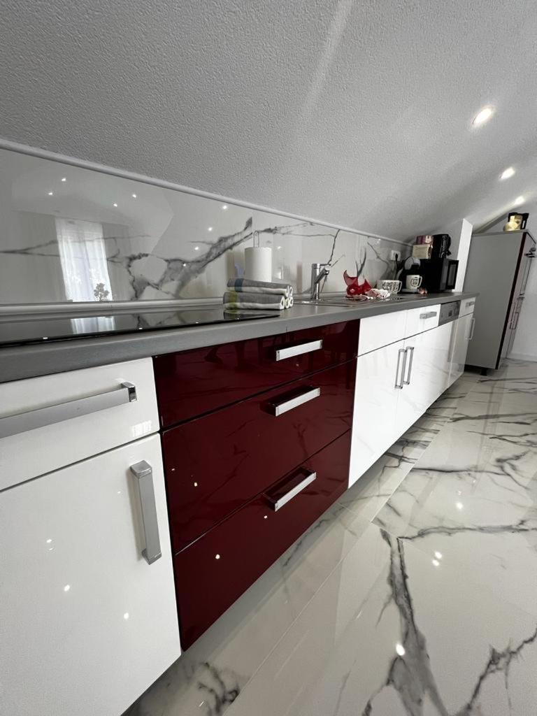 Luxury Apartment Megy Otočac Екстериор снимка
